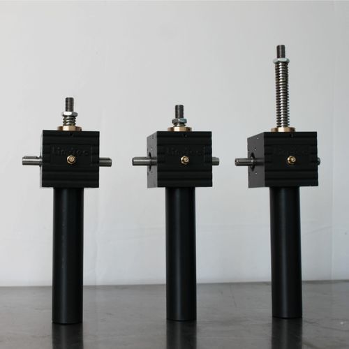 传动螺杆螺旋千斤顶 - SJA3-S-L1-100-NF-P2-AR - Lim-Tec (Beijing) Transmission Equipment Co., Ltd. - 旋转螺钉 / 梯形丝杠 / 蜗杆