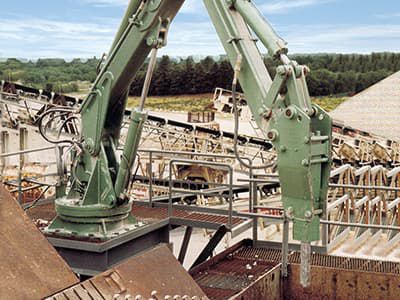 碎石机 - Furukawa Rock Drill