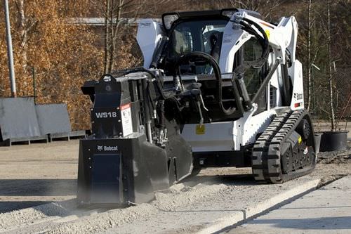 履带式装载机 - T590 - BOBCAT
