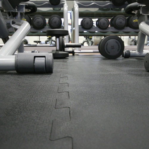 橡胶地面 - Sport-Tile - COBA Europe Ltd - 耐化学腐蚀