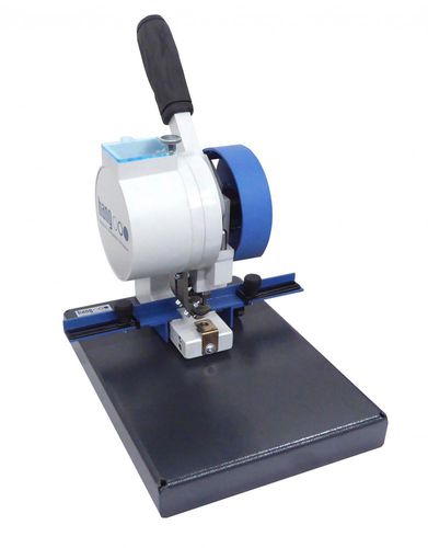 手动扣眼加工机 - 102-00 - Constantin Hang Maschinen-Produktion GmbH - 自动 / 单头式
