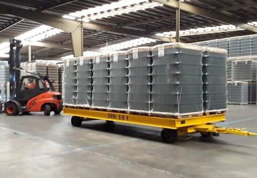 托盘拖车 - DTA - 用于工业材料 / 牵引式 / 搬运