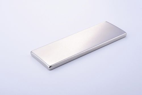 钕铁硼永磁磁铁 - 50x15x3mm - Magengine GmbH - 长方形 / 用于发动机 / 用于传感器