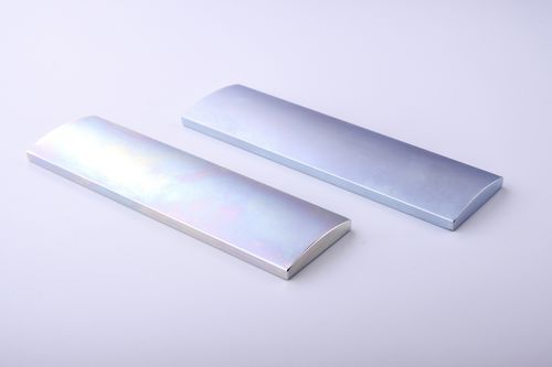 钕铁硼永磁磁铁 - 42x10x4.5mm with R15.5 - Magengine GmbH - 长方形 / 用于发动机 / 用于传感器
