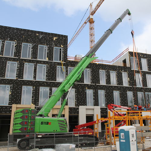 伸缩臂起重机 - 6113 - SENNEBOGEN Maschinenfabrik GmbH/德国SENNEBOGEN - 履带式 / 吊杆 / 桁架