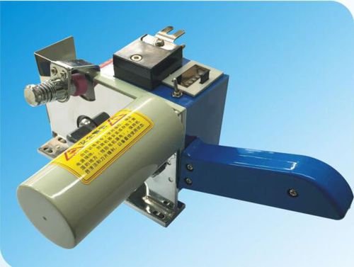 刀具切割机 - CZD-B11 - Zhongshan Amida Mechanical & Electrical Equipment Co., Ltd. - 用于织物 / 手动