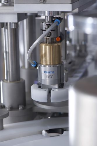 自动封口机 - GSM500  - Gustav Obermeyer GmbH u Co KG - 用于装瓶盖机 / 用于瓶塞 / 旋转台