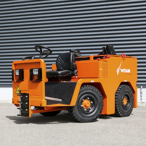 电动牵引车 - EFZ 30 K - Volk Fahrzeugbau GmbH - 4轮 / 坐驾式 / 牵引