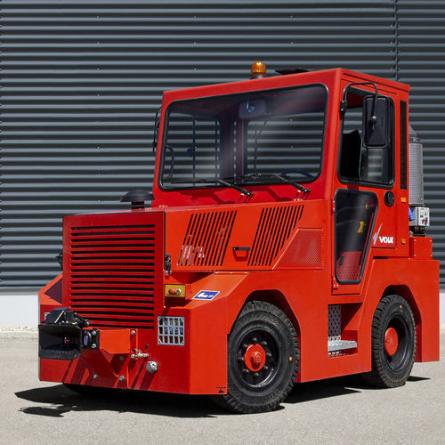 柴油牵引车 - DFZ 100 H - Volk Fahrzeugbau GmbH - 4轮 / 坐驾式 / 牵引