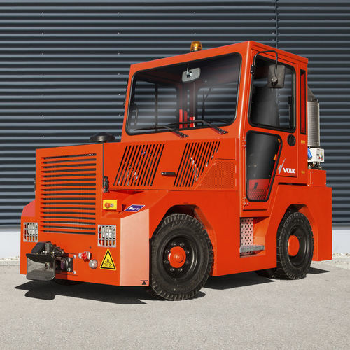 柴油牵引车 - DFZ 120 H - Volk Fahrzeugbau GmbH - 4轮 / 坐驾式 / 牵引