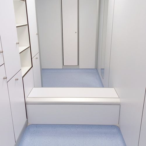 长凳 - Cleanroom Italia srl