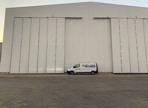 库房门 - Sliding Hangar Door - PUERTAS SECADES - 滑动式