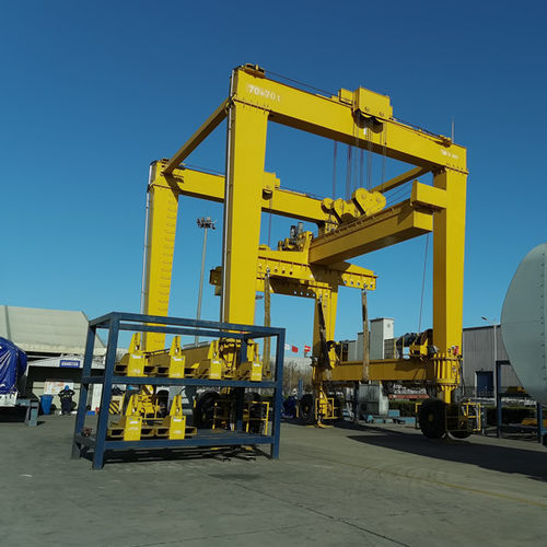 穿龙门吊 - BS series - Xinxiang MAGICART Cranes Co., Ltd - 轮胎式 / 用于预制件工地 / 土建工程