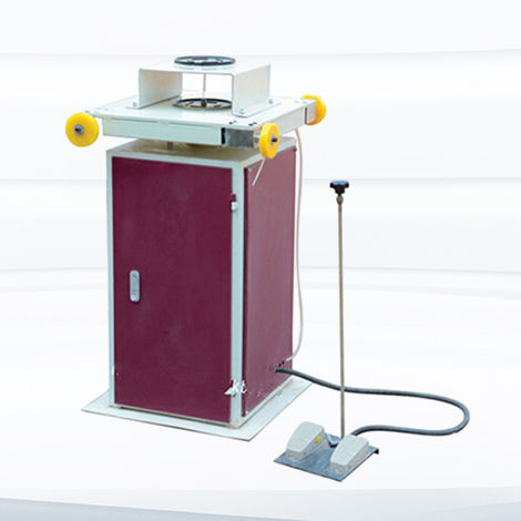 生产中空玻璃回转工作台 - Shandong Truetec Machinery Co., Ltd. - 电动 / 卧式