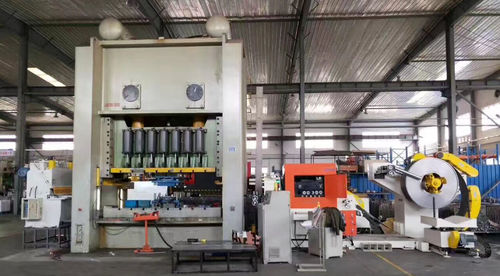 机械压力机 - Savany Machine Co., Ltd. - 成形 / 冲孔 / 用于钻孔