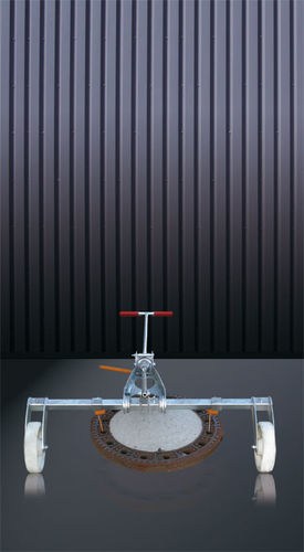 液压井盖开启工具 - 1511 - Eichinger Equipement
