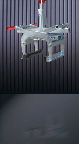 机械路缘石夹具 - 1546 - Eichinger Equipement