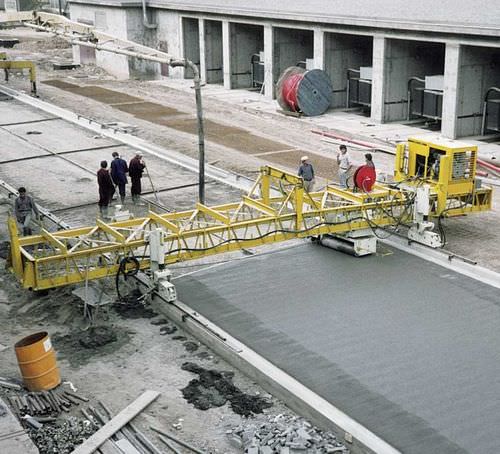 混凝土摊铺机 - C-650 - GOMACO International - 履带 / 建筑物 / 用于混凝土板