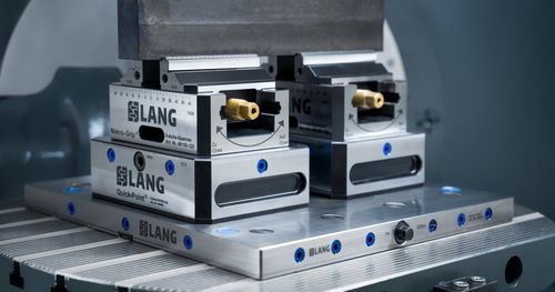 零点定心夹紧系统 / 用于机床 - Quick•Point® - LANG Technik - 模块化紧固板 / 多个夹固系统 / 高精度