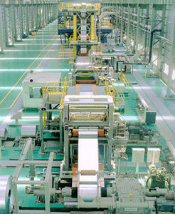层压涂层加工线 - Hyundai Heavy Industries-Robotics System