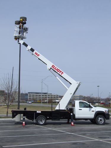 卡车安装式铰接升降臂 - max. 227 kg, 19.2 m | V60F - Elliott Equipment Company - 液压