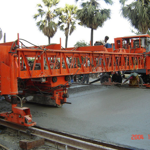 混凝土摊铺机 - 3.5 - 20 m | Road Paver®  - UNiSTEEL Engineering Works - 轮胎式 / 用于混凝土板