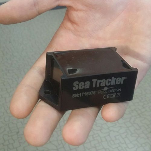 密封定位系统 - Sea Tracker - heol design - 数据 / 防盗 / SMS
