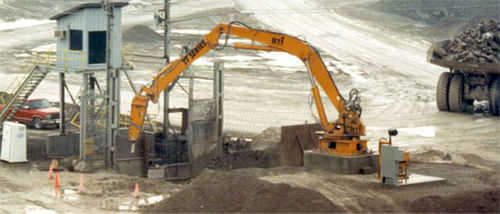 吊杆碎石机 - max. 23 927 kg | TTX Series - Breaker Technology, LTD.