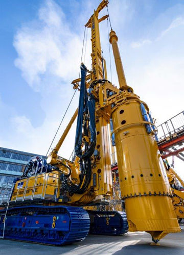 多功能钻机 - BG 45 BS 95 - BAUER Maschinen GmbH - 旋转 / 用于建筑工地