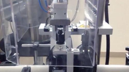 灌装封口贴标一体机 / 自动 - RTE1U - PMR System Group - 旋转 / 机动 / 用于液体