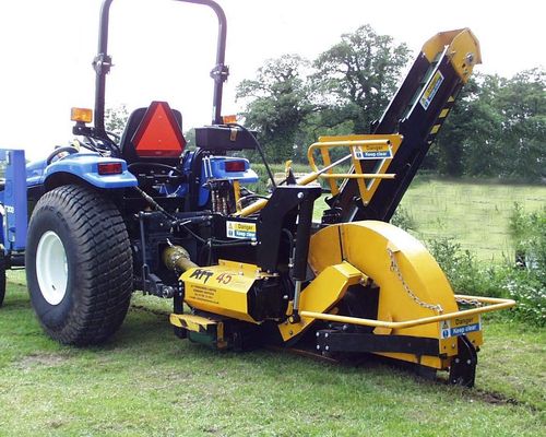 轮式挖沟机 - AFT45  - AFT TRENCHERS LIMITED - 拖拉机悬挂 / 牵引 / 用于运动场
