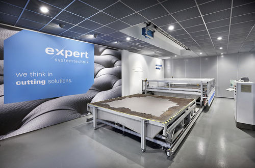 皮革切割机 - cut expert doublejet - Expert Systemtechnik GmbH - 纯水刀 / CNC数控 / 多头式