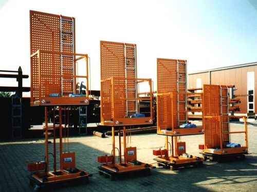 移动式桅杆式升降机 - 17.00062 - Büter Hebetechnik GmbH - 电动