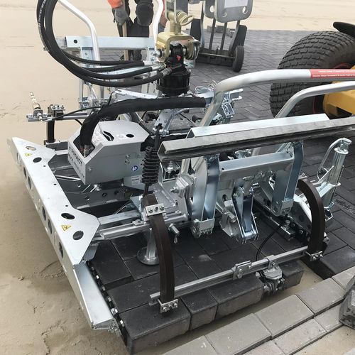 卡车起重机液压钳 - HVZ-UNI-II-PK-II - Probst GmbH - 用于路面铺设