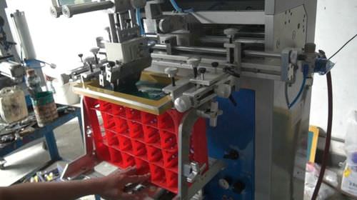 自动丝印机 - 400FH - LC Printing Machine Factory Limited - 彩色 / 塑料盒 / 平面式