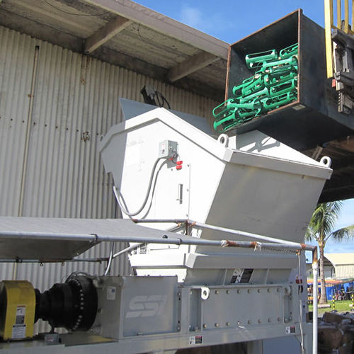 初级撕碎机 - Dual-Shear® M70 series - SSI Shredding Systems, Inc. - 双轴式 / 散装固体废弃物 / 电子垃圾
