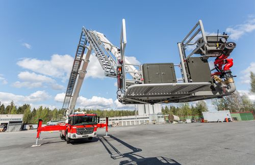 履带式铰接升降臂 - XR series - Bronto Skylift Oy Ab - 电动 / 柴油