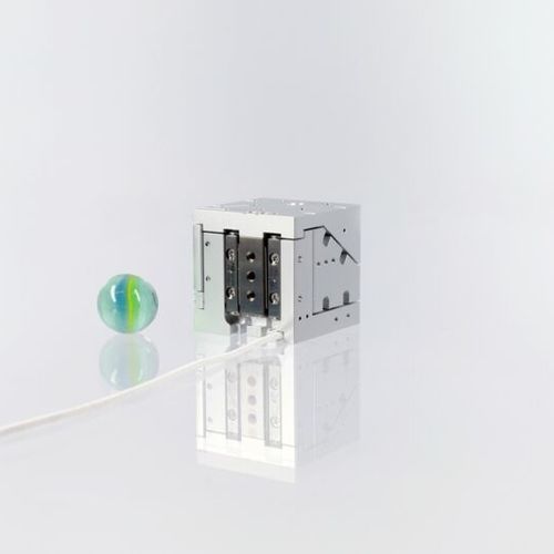 高负载位移台 - CHS-3232 - SmarAct GmbH - 立式 / 闭合回路 / 紧凑型