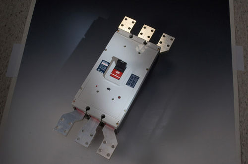 热量断路器 - BM1600-HS - Shihlin Electric & Engineering Corporation - 可调节 / 模块化 / 模壳式