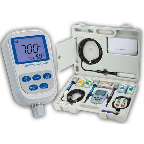 便携式ph计 - ELE-736 - U-Therm International (H.K.) Limited - 水 / 精准 / 带有电导仪