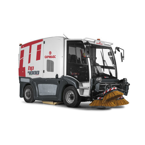 道路扫地机 - HP4000 - Comac spa - 驾驶式 / 液压 / 粉尘