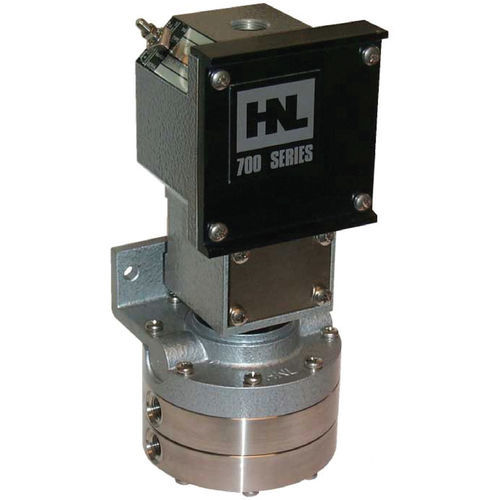 隔膜压力开关 - 700 series - British Rototherm Co. Ltd - 差动 / 法兰 / NPT 1/4