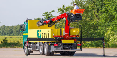 汽车吊 - F215AS - Fassi gru S.p.A - 吊杆 / 林业 / 提升