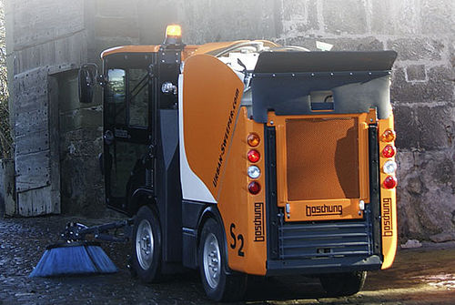 柴油扫地机 - Urban-Sweeper S2 - Boschung Mecatronic AG - 道路 / 紧凑型