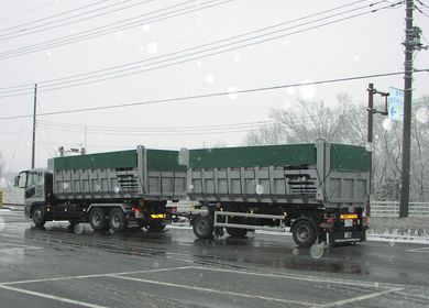 翻斗拖车 - Hüffermann Transportsysteme GmbH  - 用于工业材料 / 双车轴 / 牵引式