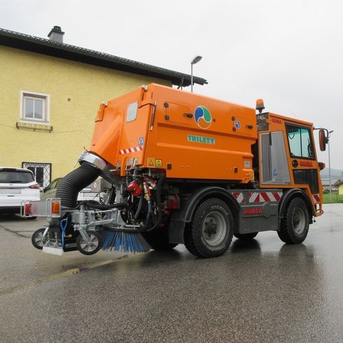 车载扫地机 - LKM - Gebrüder TRILETY GmbH  - 液压 / 公共空间 / 粉尘