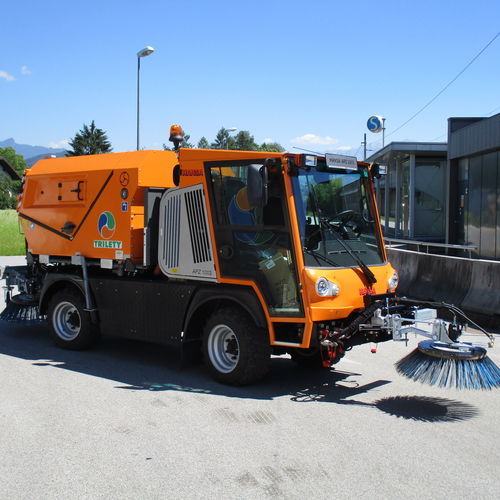 车载扫地机 - MCK-H - Gebrüder TRILETY GmbH  - 液压 / 道路 / 粉尘