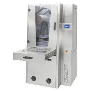 线性托盘封口机 - Futurevac - KOMET Maschinenfabrik GmbH - 气调包装 / 真空 / 用于包装盒